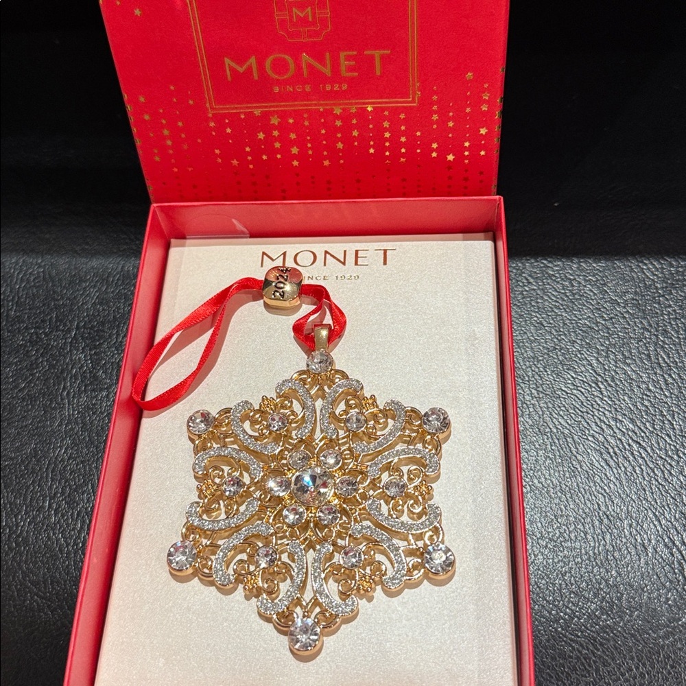 Monet sparkling gold tone and crystal/ rhinestone snowflake Christmas ornament